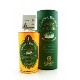 Grappa Moscato gelagert in Madeirafässer 44% vol. Sibona Distillery